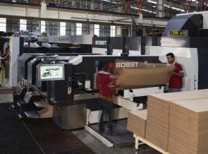 B&B Triplewall regains corrugated world production record with BOBST flexo folder gluer