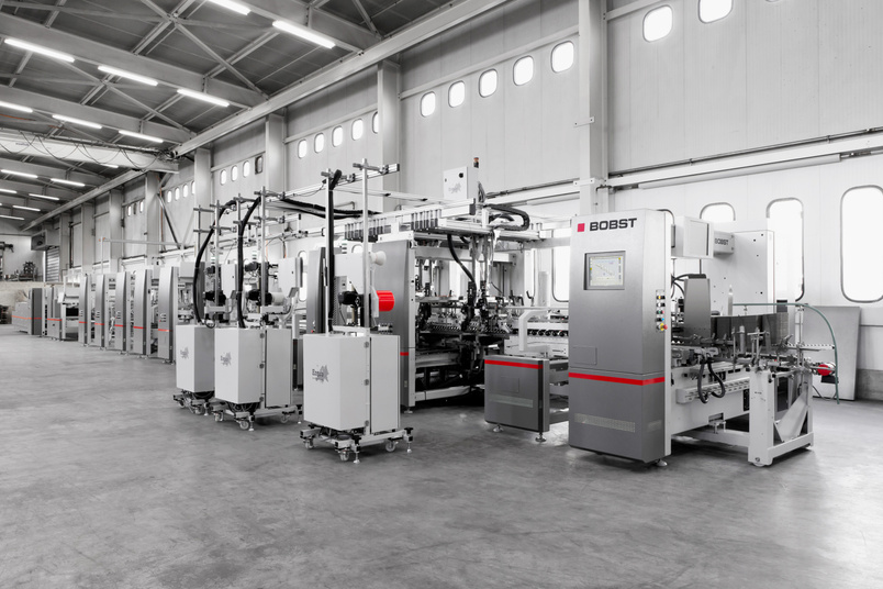BOBST выпускает новую версию популярной фальцевально-склеивающей машины EXPERTFOLD 165 для е-коммерции