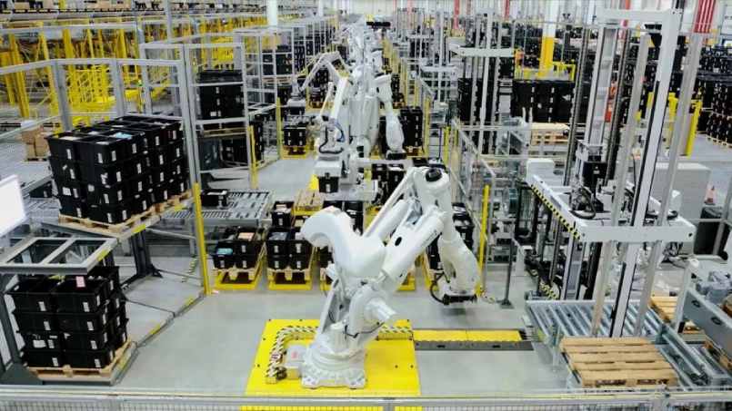 Amazon інвестувала понад 400 млн євро в автоматизацію та роботизацію