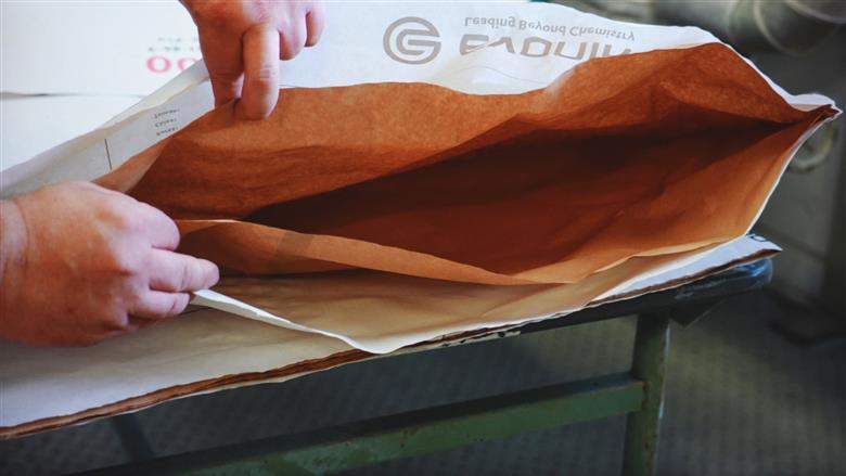 Mondi helps reduce Evonik’s carbon footprint with new paper bags for chemical powders