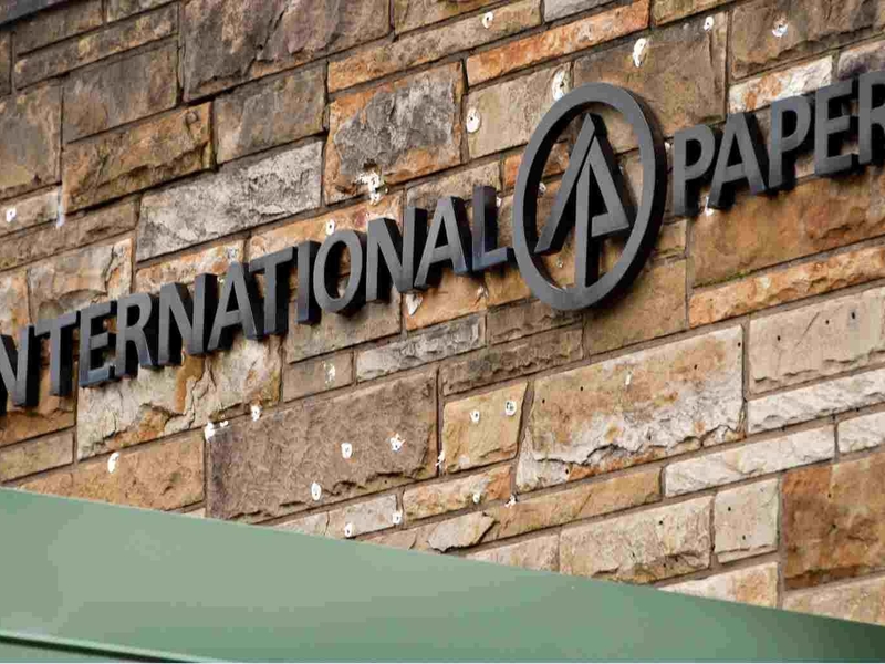 International Paper показывает прибыль в первом квартале