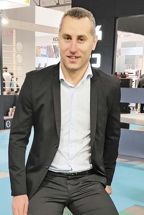 Майкл Коми, директор по маркетингу и работе с международными клиентами компании DOECO