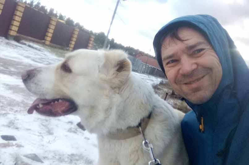 But the Central Asian Shepherd dog is fierce and merciless to disallowed visitors and invaders - like Ukrainians